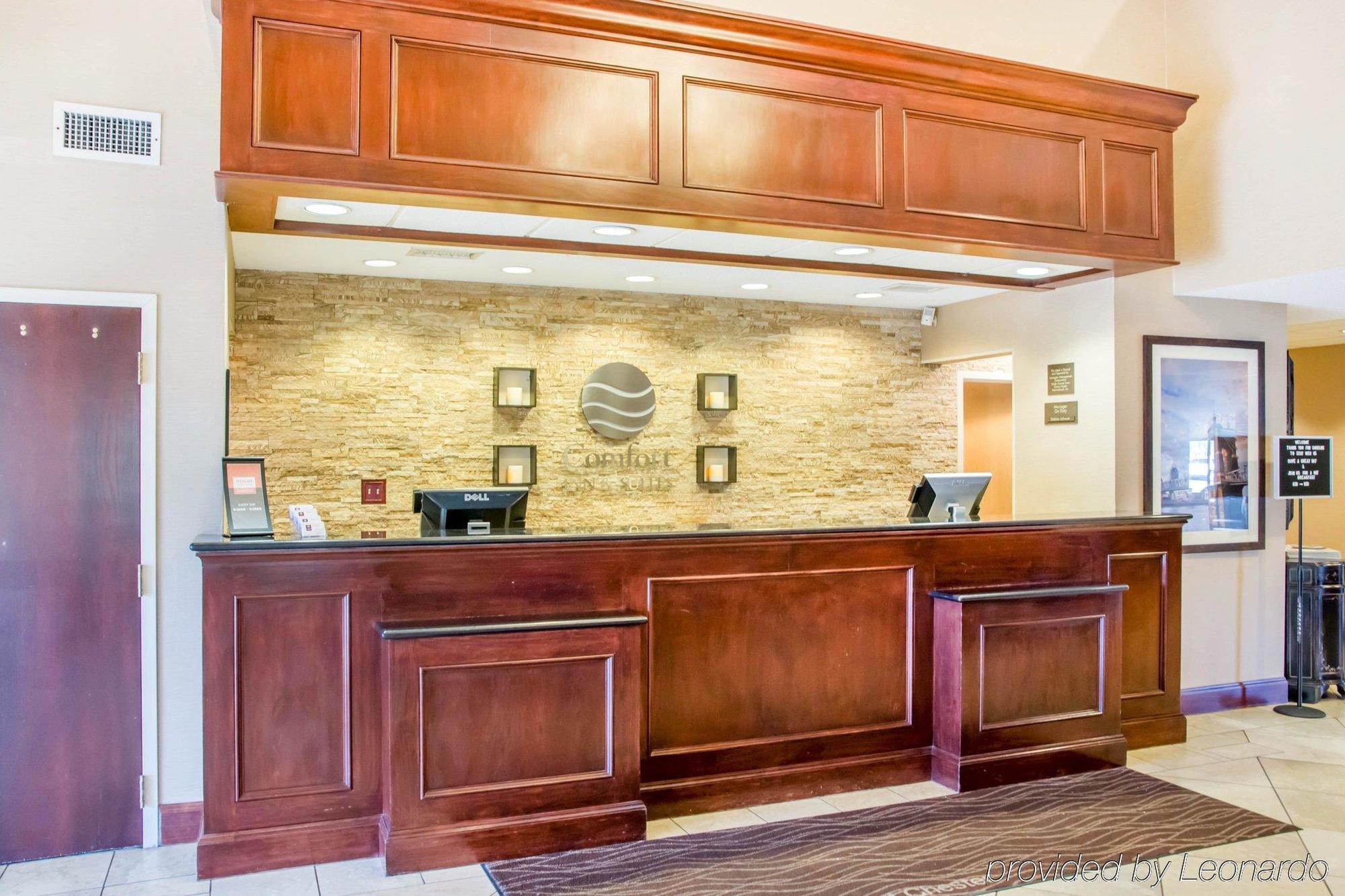 Comfort Inn & Suites West Chester - North Cincinnati Exterior photo