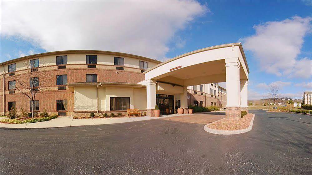 Comfort Inn & Suites West Chester - North Cincinnati Exterior photo