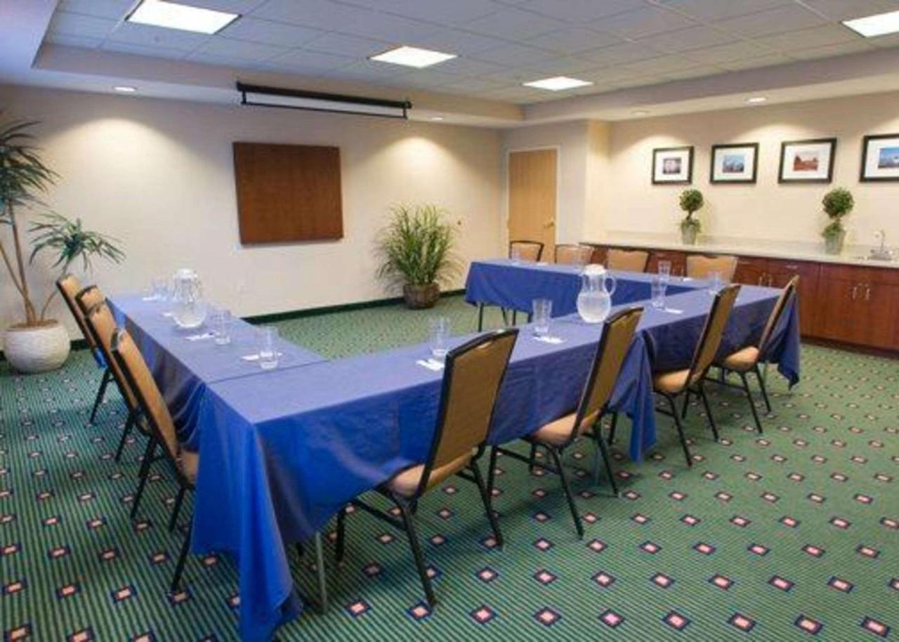 Comfort Inn & Suites West Chester - North Cincinnati Facilities photo